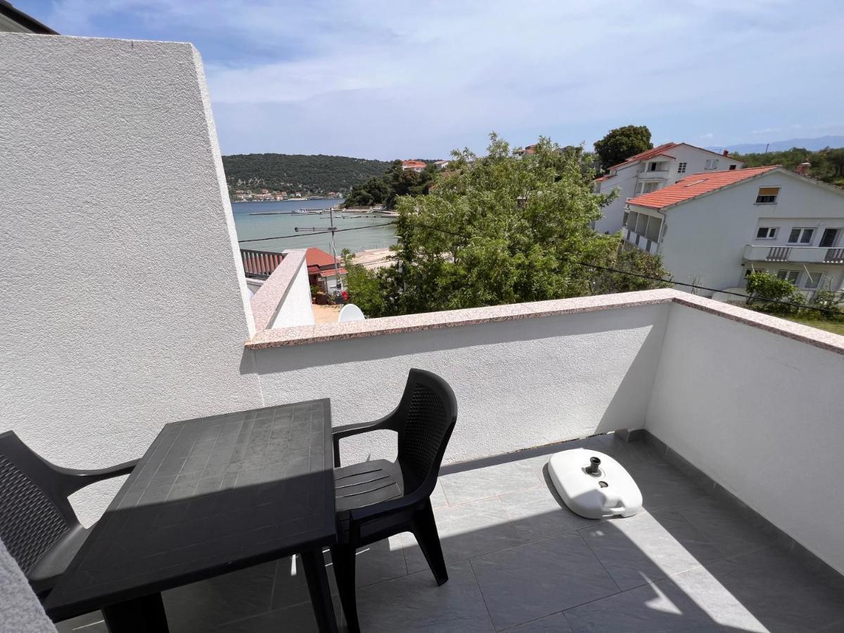 Apartmani Premijer-Rab Supetarska Draga Ngoại thất bức ảnh