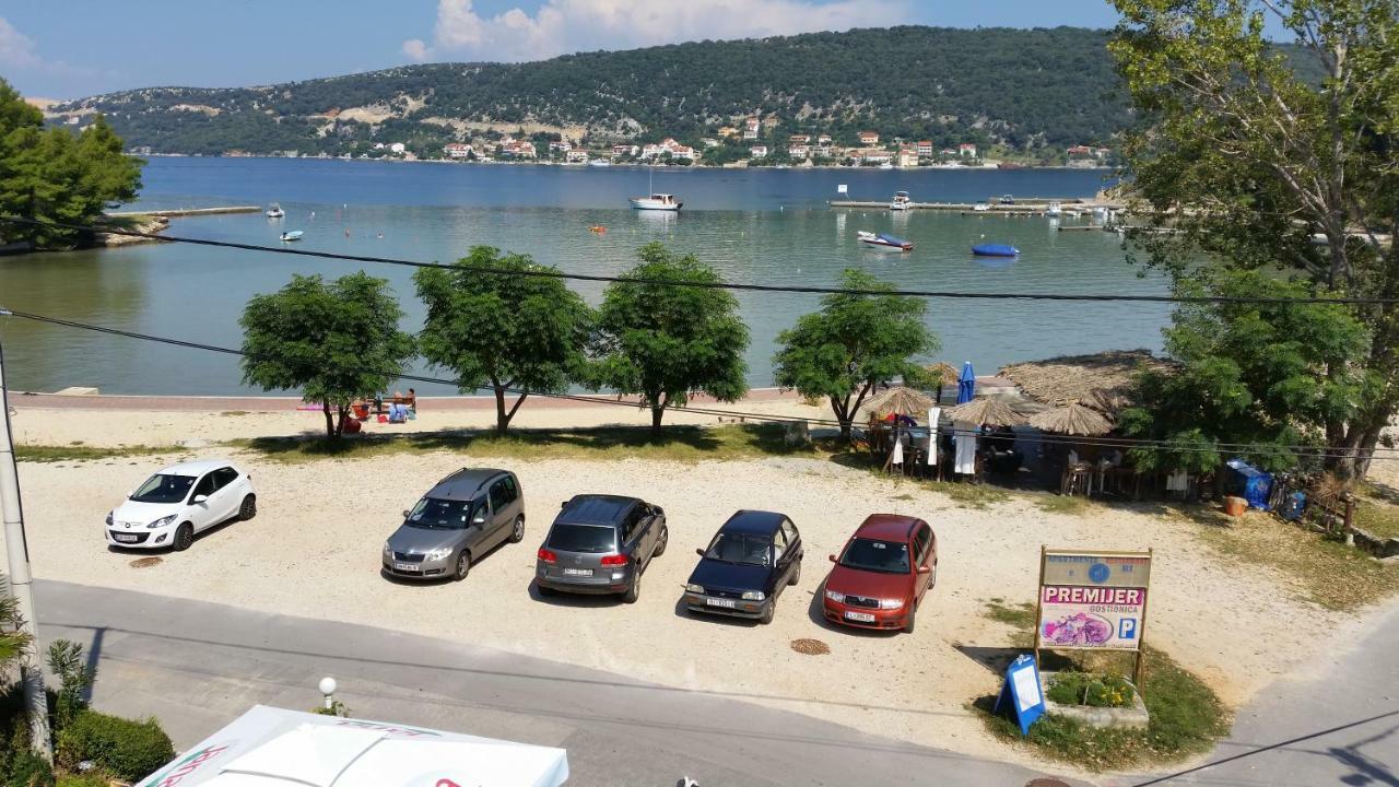 Apartmani Premijer-Rab Supetarska Draga Ngoại thất bức ảnh