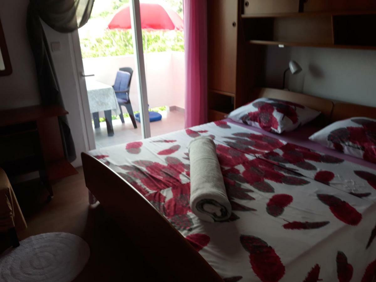 Apartmani Premijer-Rab Supetarska Draga Ngoại thất bức ảnh